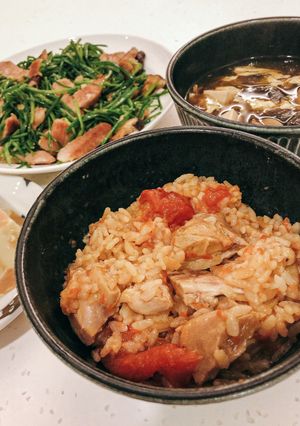 香煎雞腿番茄炊飯 的食譜成品照片