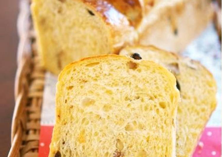 Carrot Bread with Raisins & Walnuts Carrot Bread with Raisins & Walnuts