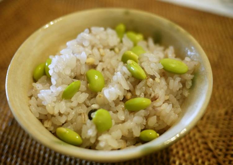 Simple Way to Make Speedy Edamame Rice