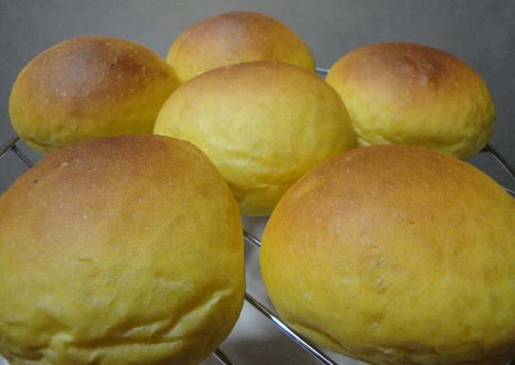 Kabocha Squash Bread and Kabocha Squash Paste Bread