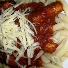 A picture of chilli sausage and mushroom pasta.