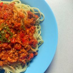 A picture of spaghetti meat sauce.