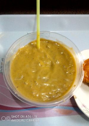 A picture of Avocado Ice cream/Smoothie.