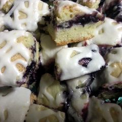 A picture of Blueberry Cookie Bars.