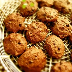 Crusty Chocolate Chip Cookies A picture of Crusty Chocolate Chip Cookies.