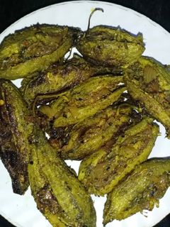 भरवा करेले (Bharwan Karele recipe in Hindi) रेसिपी मुख्य फोटो