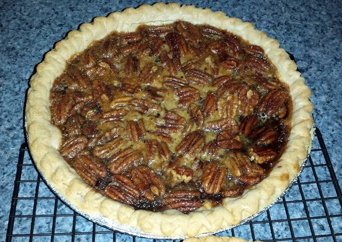 How to Make Ultimate Pecan Pie with Brown Sugar