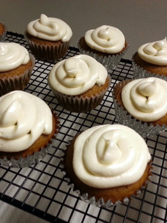A picture of pumpkin cupcakes.