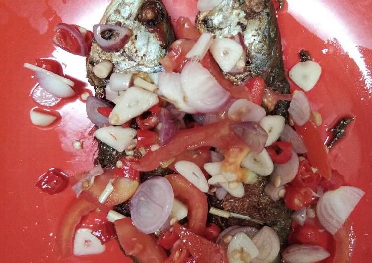 Bumbu mengolah Peda goreng sambal matah Lezat