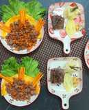 Bàn tiệc với các món từ bò và trứng