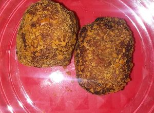Una foto de Platanitos rellenos empanizados
