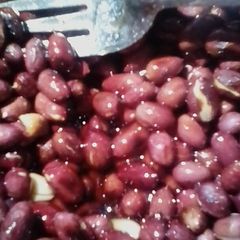 A picture of Ground nuts with honey #4weekschallenge.