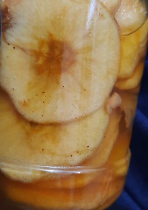 عکسی از دستور ترشی سیب😉🍏