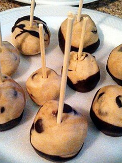 A picture of No Bake Cookie Dough Pops.