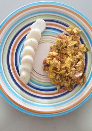 Una foto de Huevos con verduras
