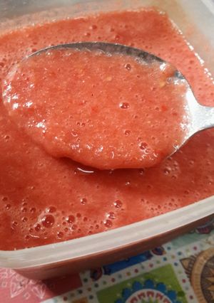 Una foto de Salsa base de tomate al natural🍅🍅🍅