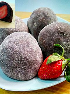 Foto resep Strawberry Chocolate Mochi (Daifuku Mochi)
