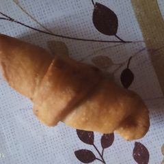 A picture of Fried croissants mini.