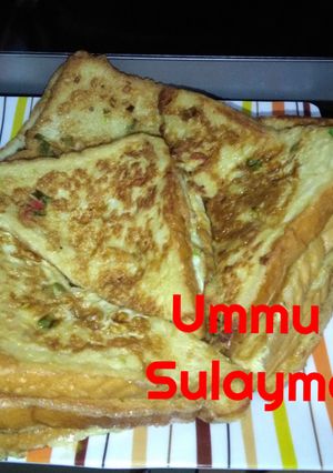A picture of Fried sandwich bread.