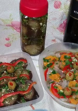 Una foto de Berenjenas en escabeche / coco