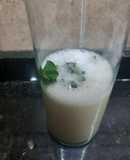 Cóctel de banana y licor de durazno