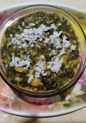 अंबाडीची पातळ भाजी (Ambadichi Patal Bhaji Recipe In Marathi) रेसिपी चे मुख्य फोटो 