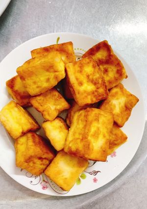 Hình của món Đậu hũ trứng chiên giòn.