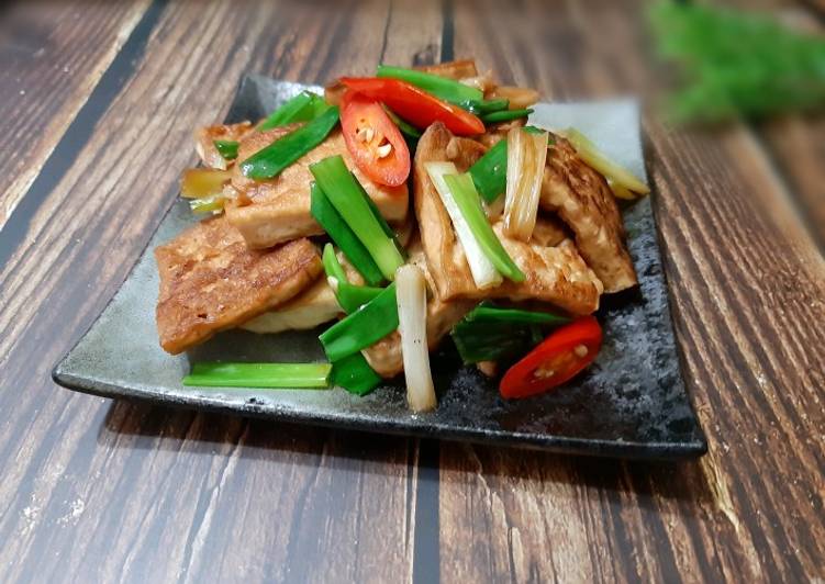 Recipe of Quick Braised Tofu with Green Onion