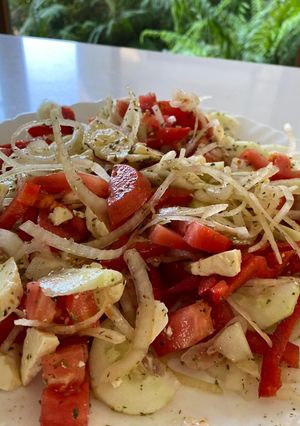 Una foto de Greek salad🧿 🇬🇷