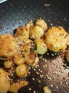 Una foto de Patatas a la sorpresa- para acompañamiento de carne o pescado