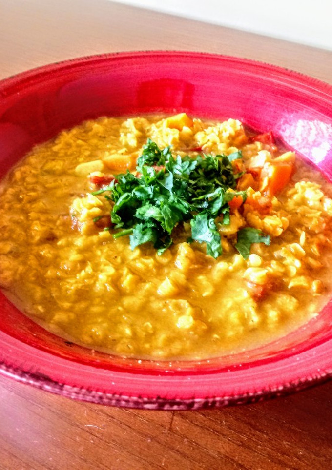 Una foto de Dhal de lentejas rojas