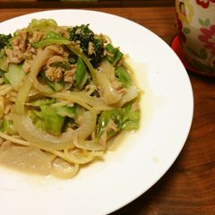 A picture of Spring Cabbage & Tuna Soy Milk Pasta.