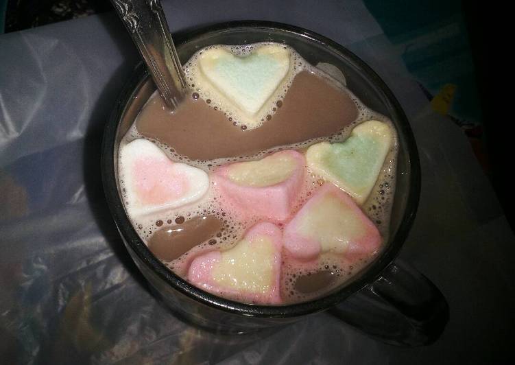 Hot Milo With Marshmallow