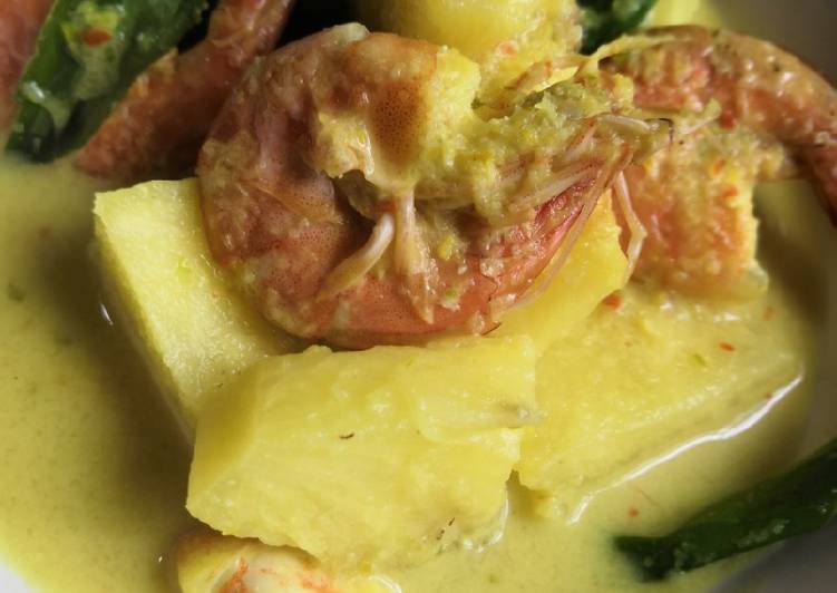 Gulai cilipadi udang nenas daun kunyit