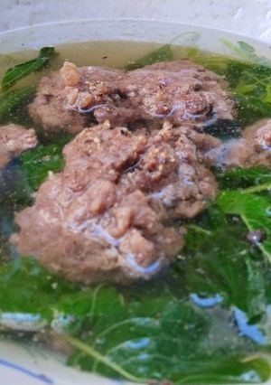 Hình của món Canh rau dền nấu thịt bò xay.
