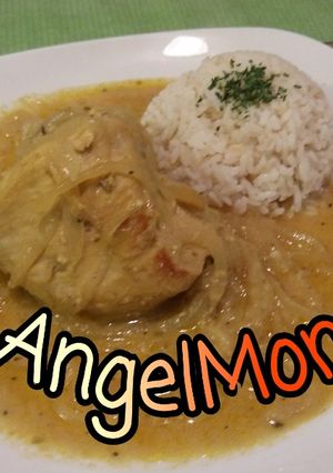 Una foto de 🍗Pollo Encebollado 🍗 (Estilo Salvadoreño)😋