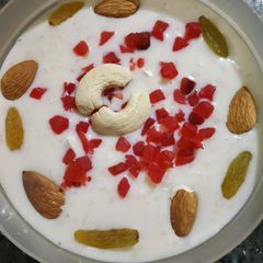 A picture of Rice kheer.