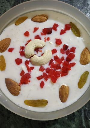 A picture of Rice kheer.