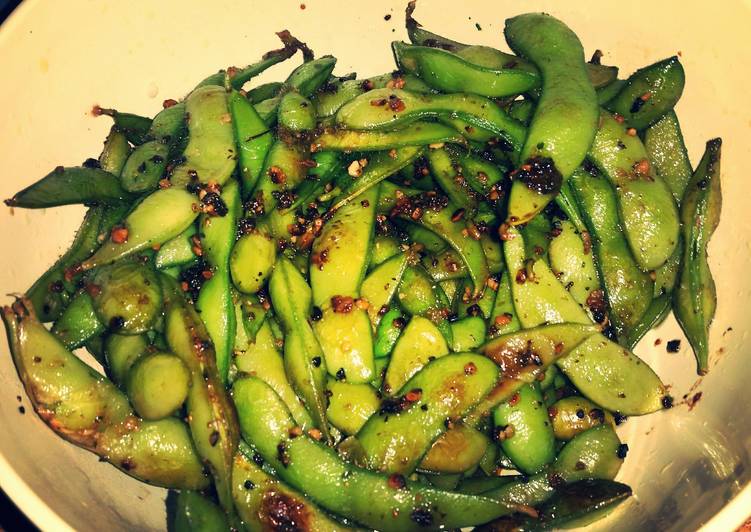 Simple Way to Make Super Quick Homemade Edamame with Garlic