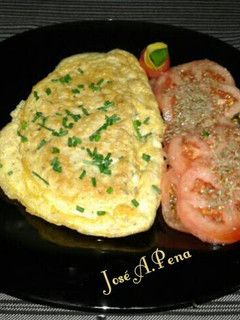 Una foto de Tortilla de atún y cebollinos con especias
