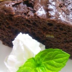 A picture of Cocoa Pound Cake with Tofu and Banana.