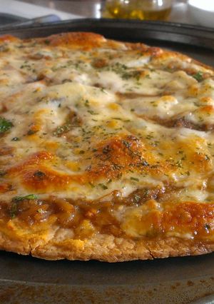 A picture of Gumbo Pizza!.