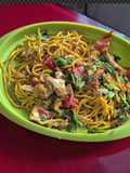 Mie kuning pedas telur