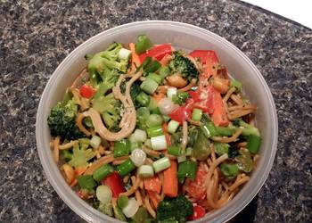 How to Cook Tasty Nutty noodles with vegetables vegan