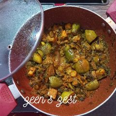 A picture of Eggplant and Raw Banana Curry.
