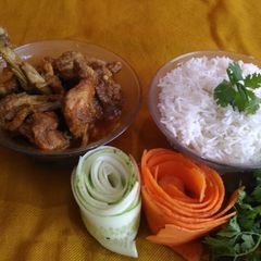 A picture of Shahi chicken.