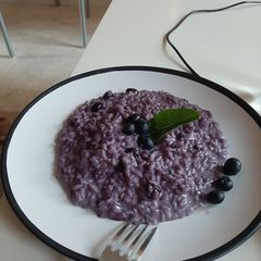 A picture of Blueberries risotto.