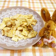 A picture of Make Corn Soup-Flavored Okara Cookies in the Microwave.