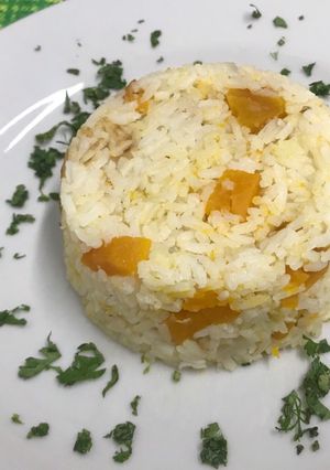 Una foto de Arroz con auyama y cebolla