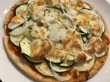 Pizza de calabacín y gorgonzola